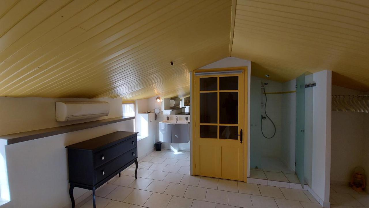 Le Mas Des Sorcières - Maison d'hôtes Valréas Extérieur photo